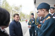 Евгений Куйвашев пригласил на Парад Победы свердловских лицеистов-поисковиков