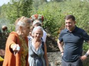 Евгений Куйвашев поручил решить вопрос с грантами для свердловских садоводов