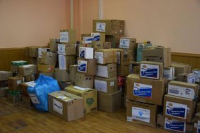 В Екатеринбурге собрали новую партию гуманитарной помощи для беженцев с Донбасса