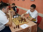 Шахматно-шашечный турнир с восьмикратным чемпионом Урала  Артёмом Короленко