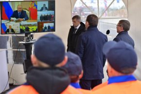 Владимир Путин и Евгений Куйвашев приняли участие в открытии достроенного кольца ЕКАД