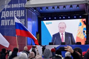 Тысячи уральцев поддержали решение о возвращении Новороссии в состав России