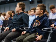 Более 1,6 тысячи школьников познакомились с высокотехнологичными профессиями в ходе чемпионата Хайтек в Екатеринбурге