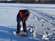 Свердловчан предупреждают об опасности выхода на тонкий лёд замёрзших водоёмов