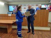 Медики, которые оказывали помощь гостям и участникам Международного фестиваля университетского спорта, получили награды