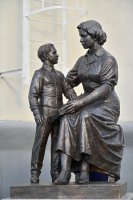 Памятник первому учителю появился в Екатеринбурге